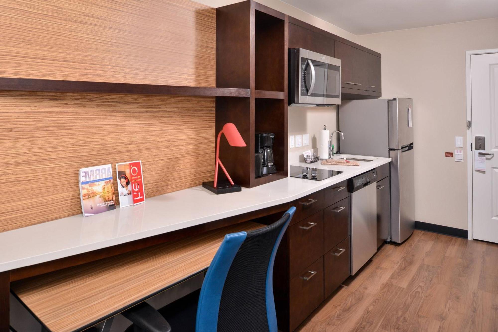 Towneplace Suites By Marriott Ontario Chino Hills Exterior photo